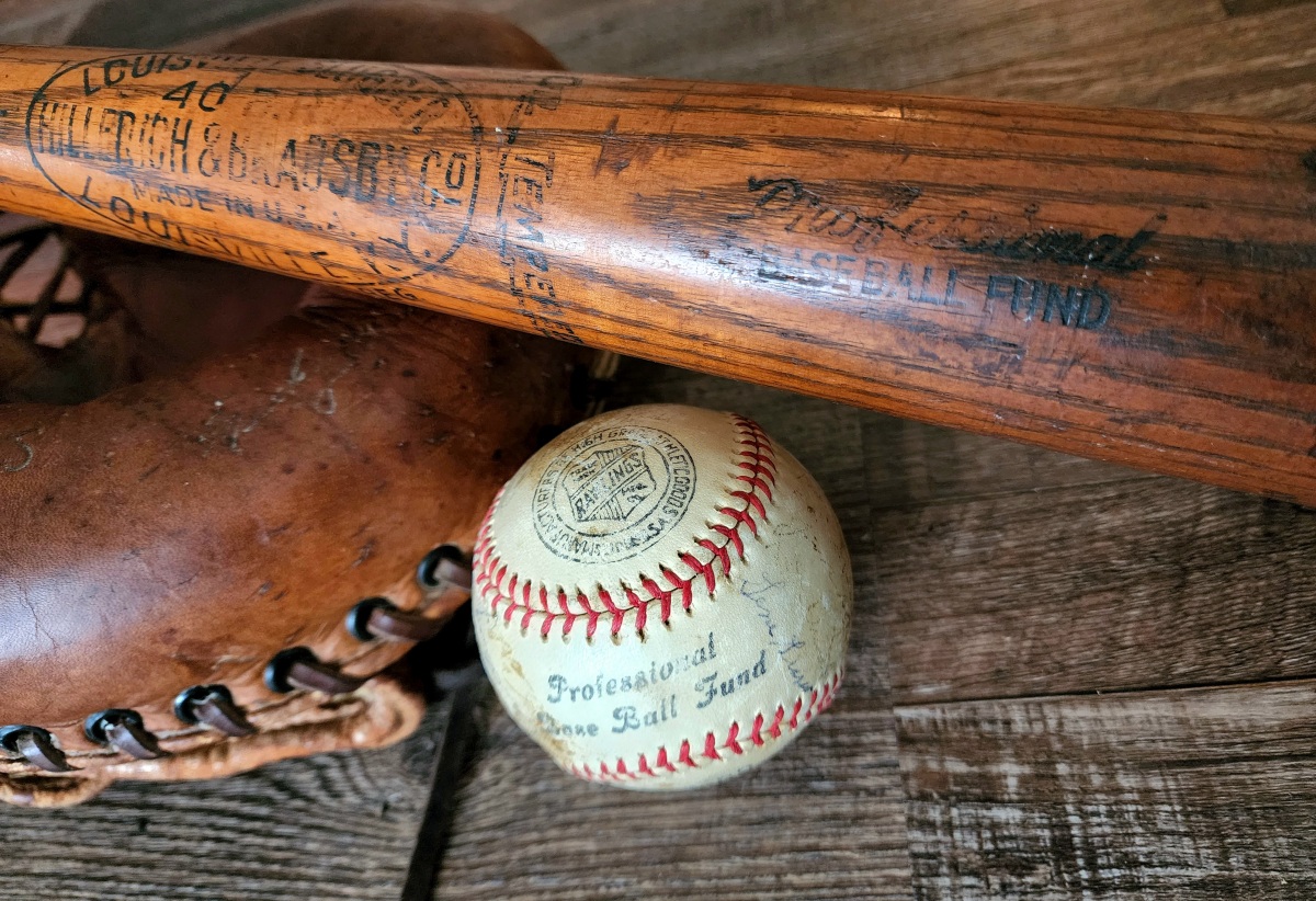 Babe Ruth bat becomes Red Lion collector's crown jewel